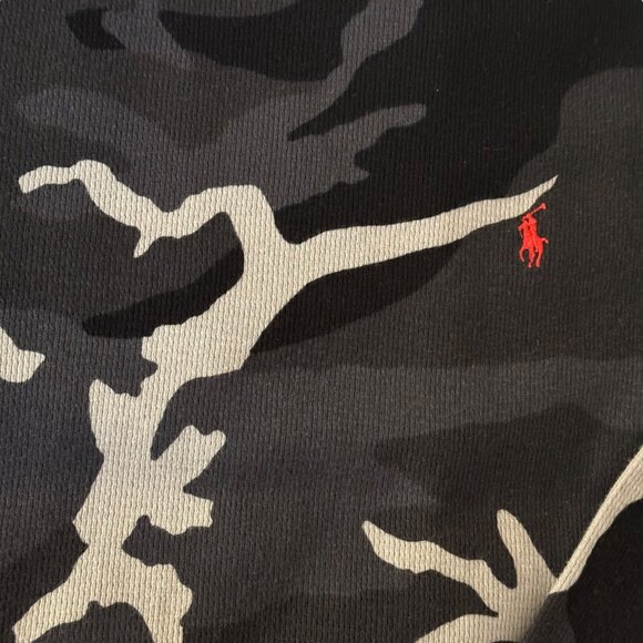 Polo Ralph Lauren Men's Camouflage Sleepwear Top, Size M, Black/Grey Camo - Picture 2 of 7